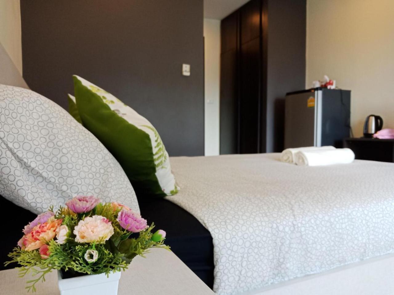 Plume Residence Minburi Бангкок Экстерьер фото